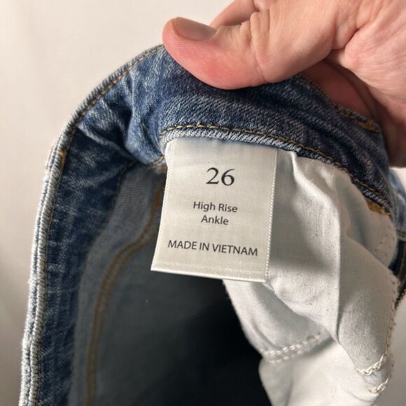 Willow Root Jeans Women's 26 Light Wash Denim Distressed High Rise Ankle - Picture 10 of 11